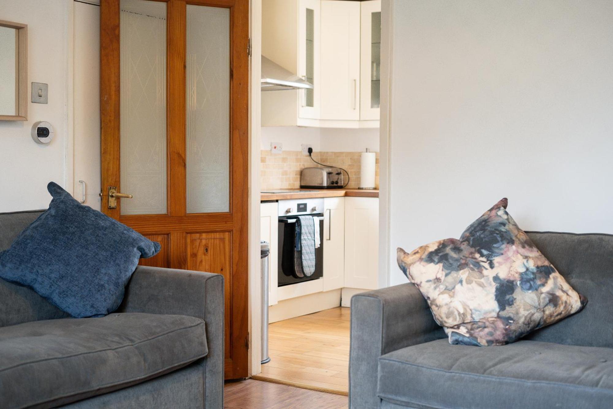 브리스틀 Imagination By Olauda Sa - 3 Bed House With Free Parking 빌라 외부 사진