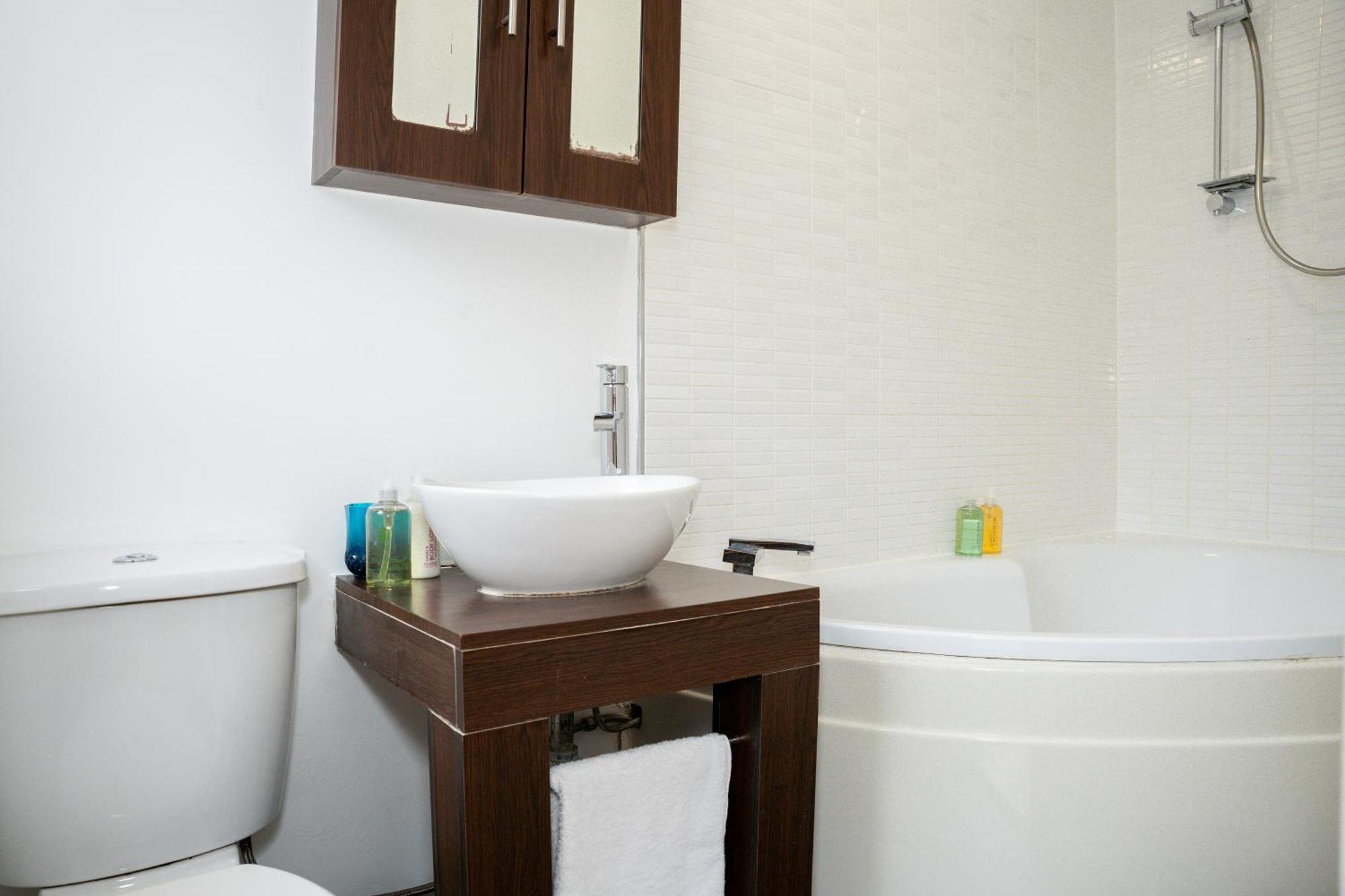 브리스틀 Imagination By Olauda Sa - 3 Bed House With Free Parking 빌라 외부 사진