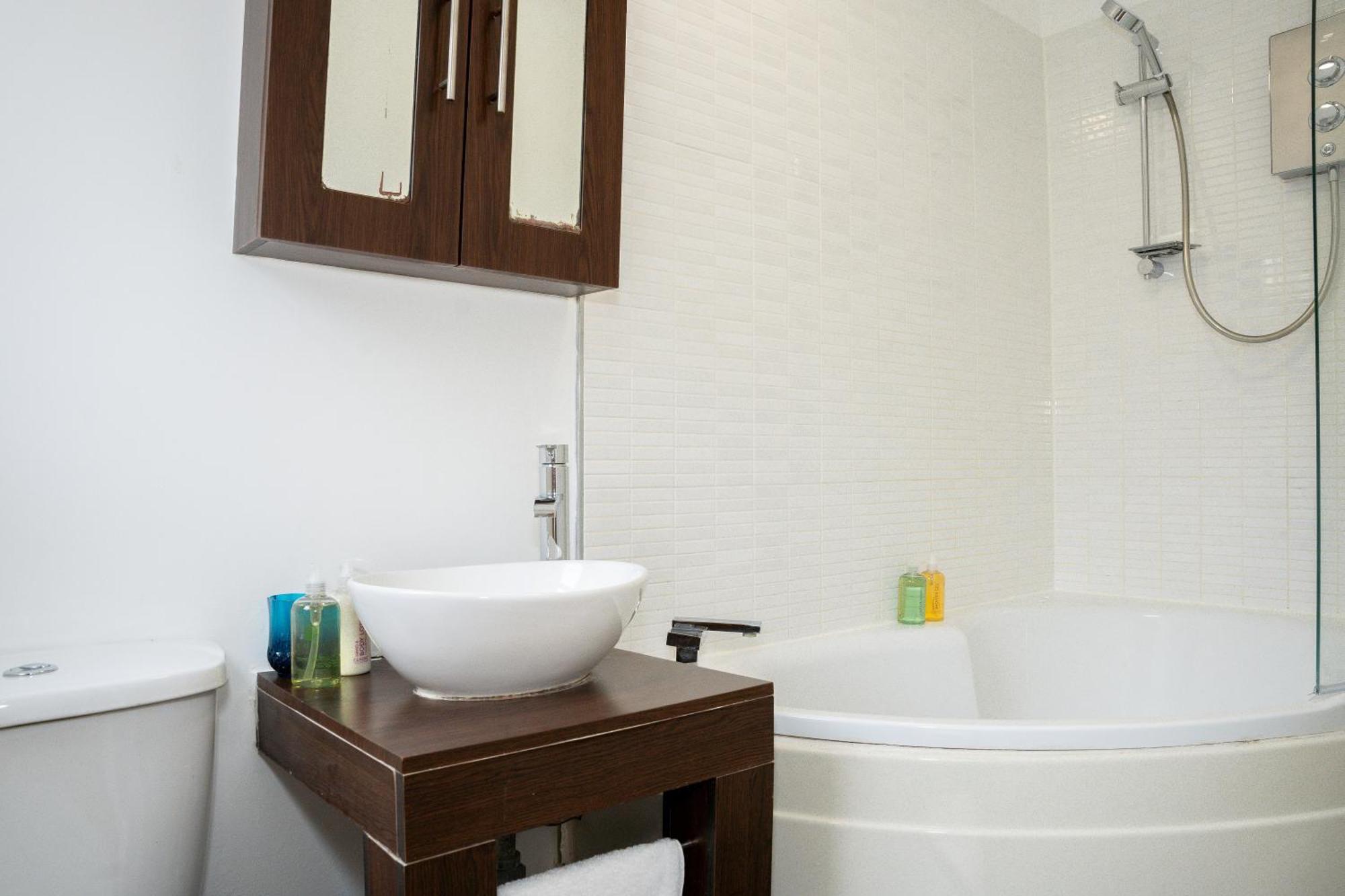 브리스틀 Imagination By Olauda Sa - 3 Bed House With Free Parking 빌라 외부 사진